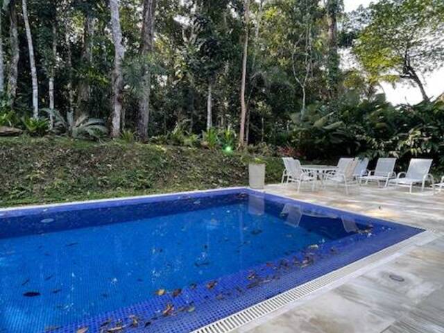 Casa para Venda em Guarujá - 1