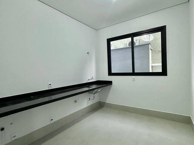 #118 - Casa para Venda em Santana de Parnaíba - SP - 3