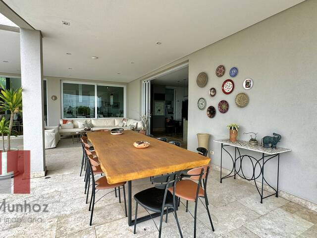 Casa para Venda em Santana de Parnaíba - 4