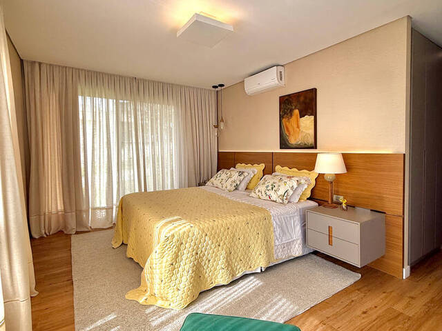 Casa para Venda em Santana de Parnaíba - 3