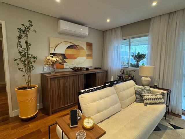 Apartamento para Venda em Santana de Parnaíba - 4