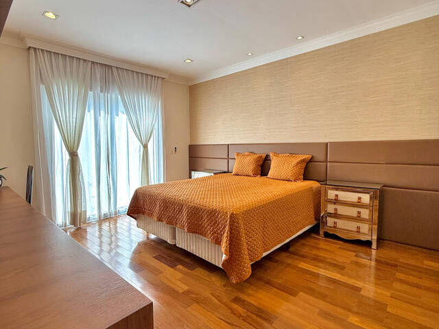 #135 - Casa para Venda em Santana de Parnaíba - SP - 2