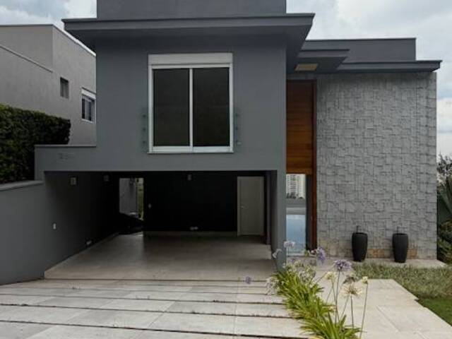 #140 - Casa para Venda em Santana de Parnaíba - SP