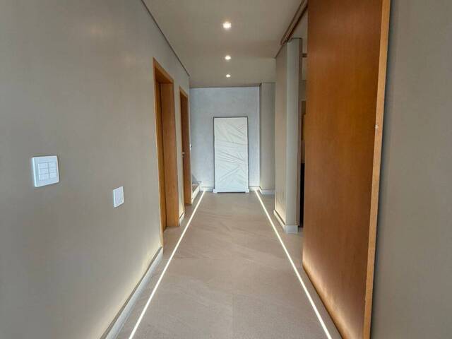 Casa para Venda em Santana de Parnaíba - 5