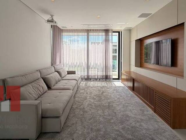 Casa para Venda em Santana de Parnaíba - 5