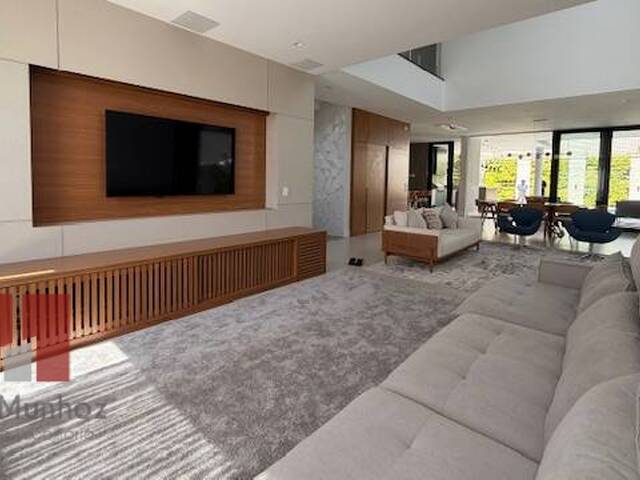 #149 - Casa para Venda em Santana de Parnaíba - SP