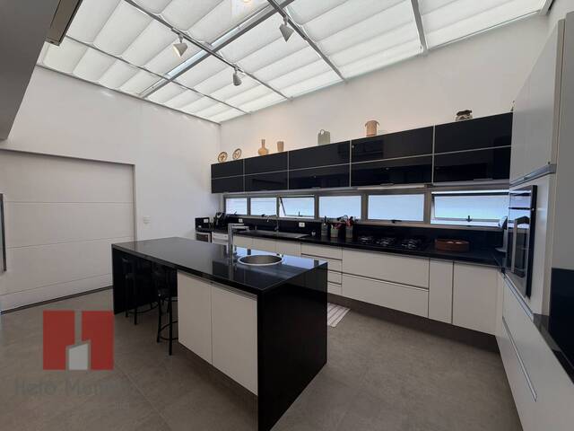 Casa para Venda em Santana de Parnaíba - 4