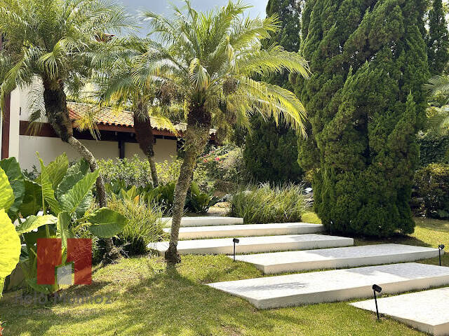 #158 - Casa para Venda em Santana de Parnaíba - SP