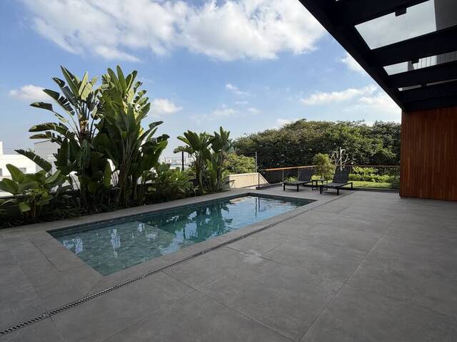 Casa para Venda em Santana de Parnaíba - 4